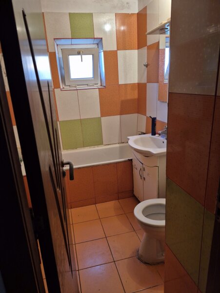 Militari, zona restaurantului Cocosu'Rosu,