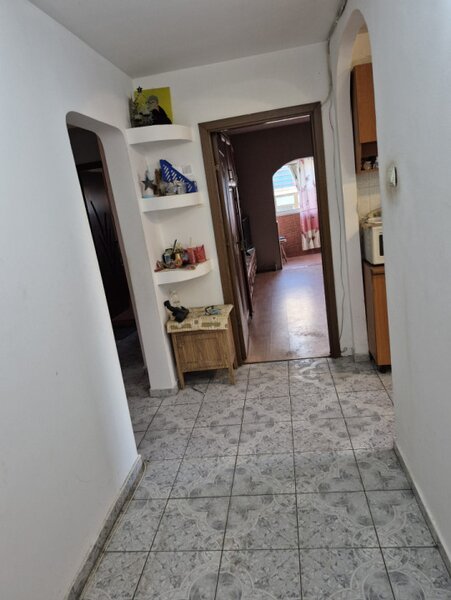 Militari, zona restaurantului Cocosu'Rosu,